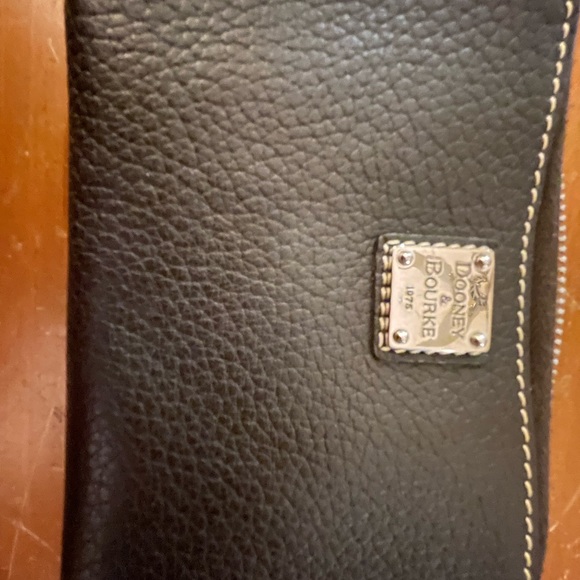 Dooney & Bourke Ladies black designer wallet - Picture 2 of 6
